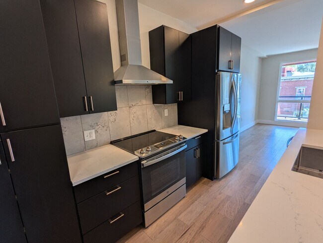 Foto del edificio - 2 Bedroom 2 Bathroom Condo at the Lawrence...