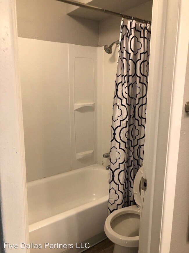 Building Photo - 1 br, 1 bath Apartment - 1258 Dallas St