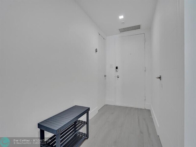 Building Photo - 3430 Galt Ocean Dr