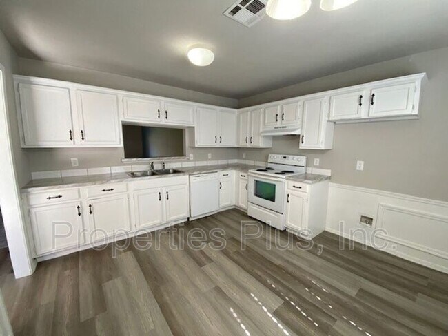 Foto del edificio - 8709 E 60th St