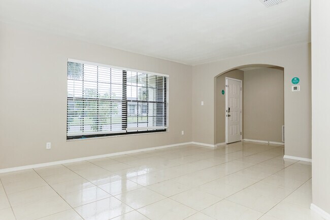 Foto del edificio - 2315 Bay Leaf Dr