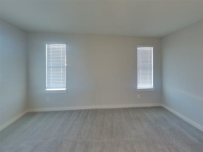 Foto del edificio - 9835 Willow Creek Commerce Dr