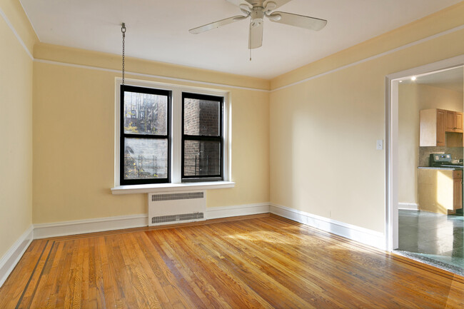 Dining room - 7320 Austin St