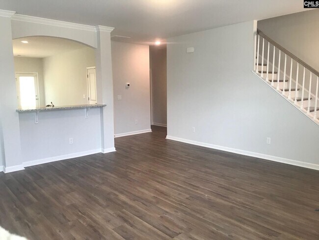 Foto del edificio - 1355 Tamarind Ln