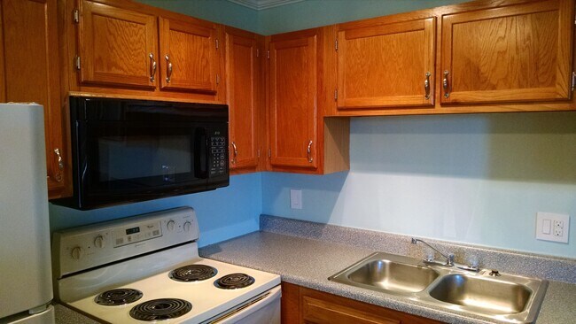 Foto del edificio - Renovated 2BR/1BA Condo – Prime UTK Location!