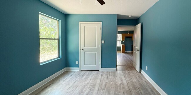 Photo - 520 W Mayfield Blvd Apartment