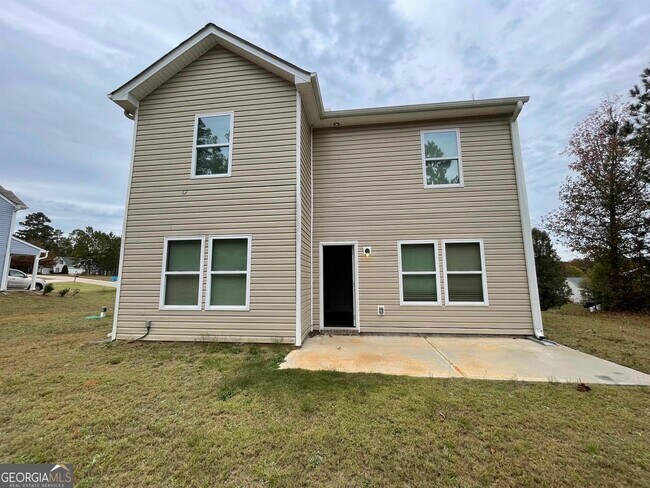 Building Photo - 120 Oakbrook Ln