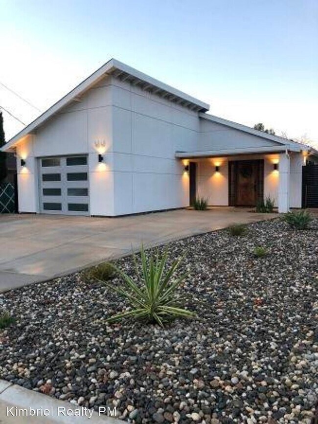 Foto del edificio - 3 br, 2 bath House - 9845 Old Placerville Rd