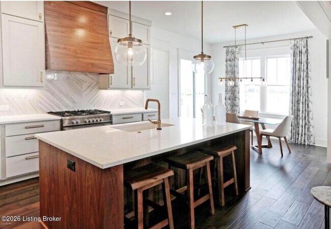 Building Photo - 6409 Passionflower Dr