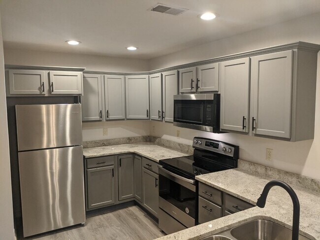 Foto del edificio - 710 Iaa Dr