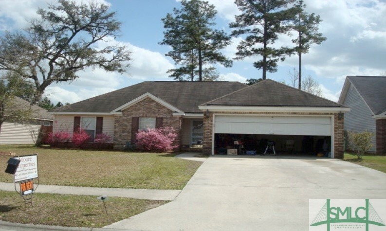 Primary Photo - 262 Laurel Hill Cir
