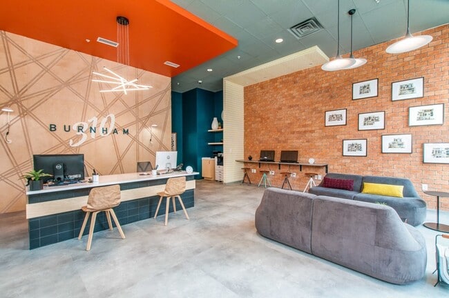 Recepción - Burnham 310