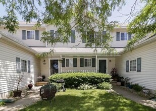 Building Photo - 1405 Glacier Hill Dr