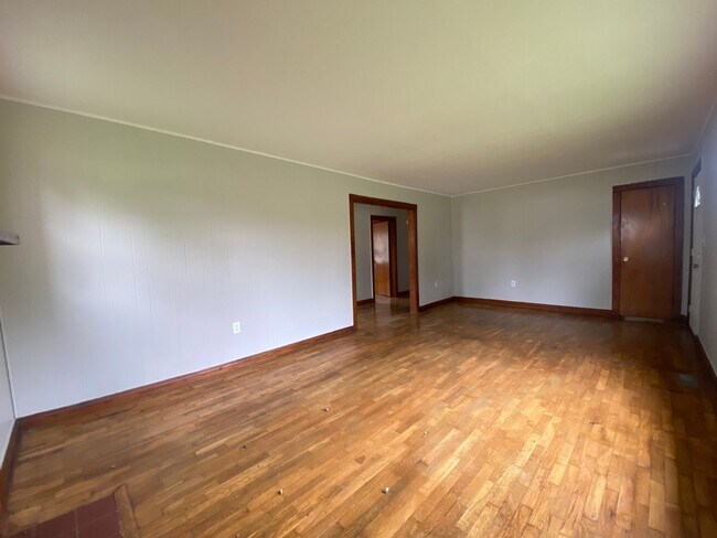Foto del edificio - 3 Bedroom, 1 Bath Home Located in Baileyto...