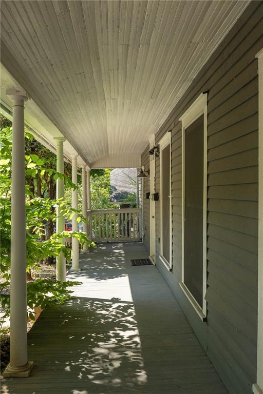 Foto del edificio - 347 Rollston Ave