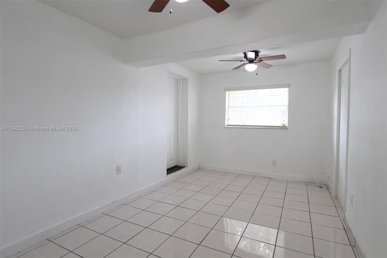 Foto del edificio - 4051 NW 2nd St