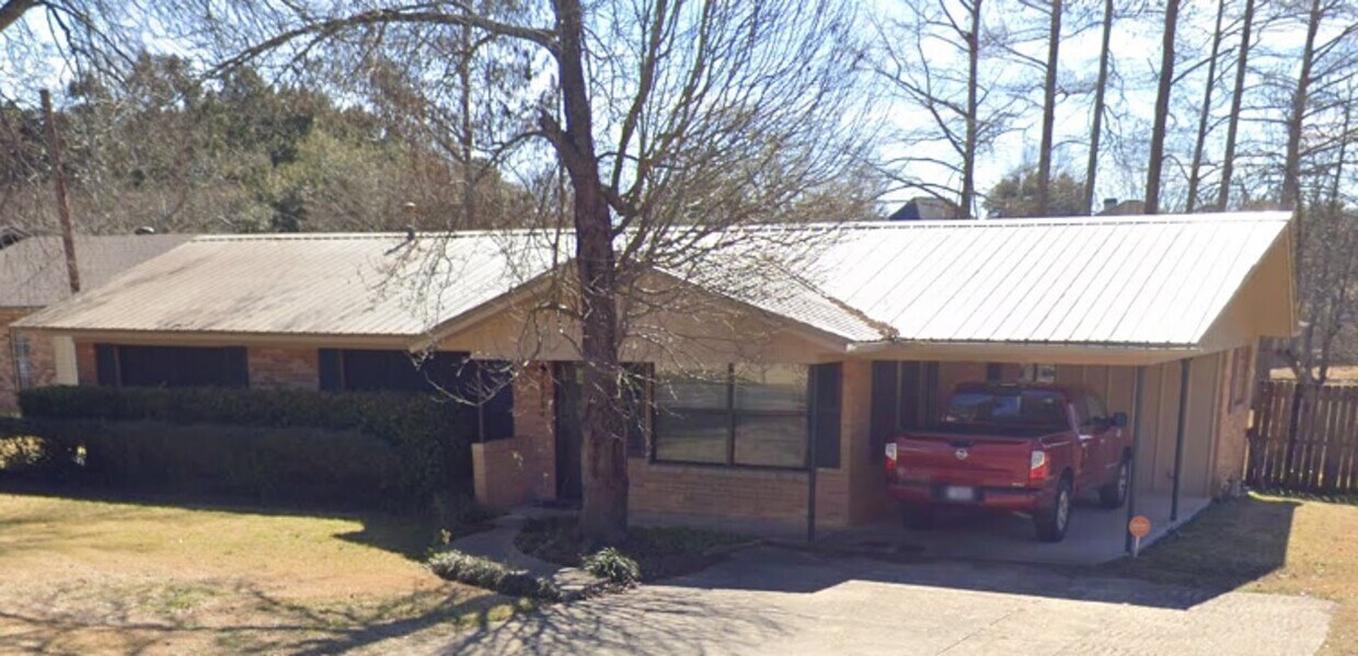 Foto principal - 1704 Horseshoe Dr