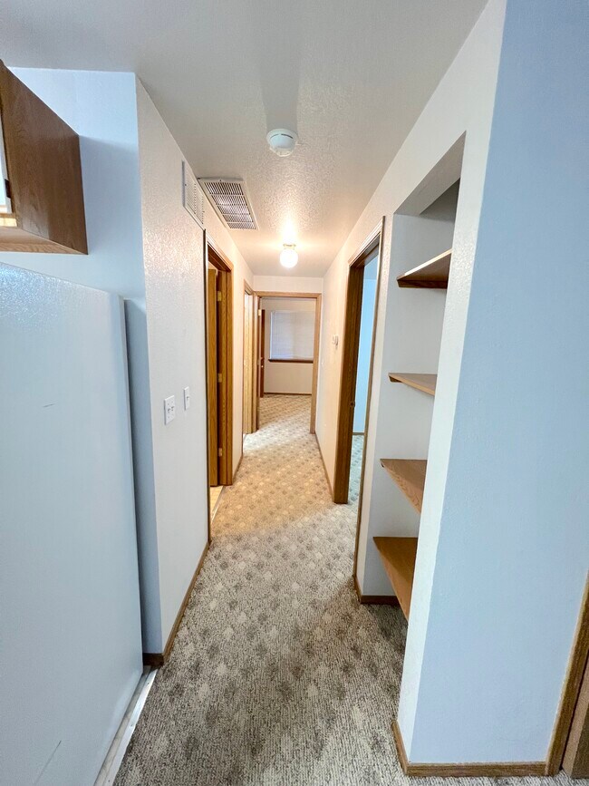 Foto del edificio - 5055 W Targee St