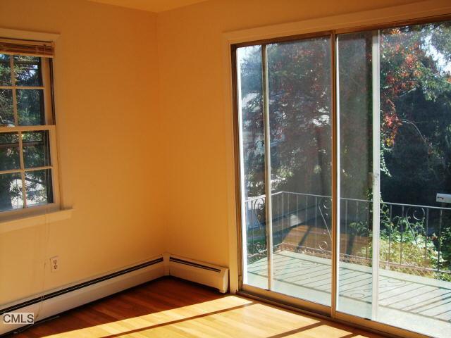 Building Photo - 4 Elmwood St