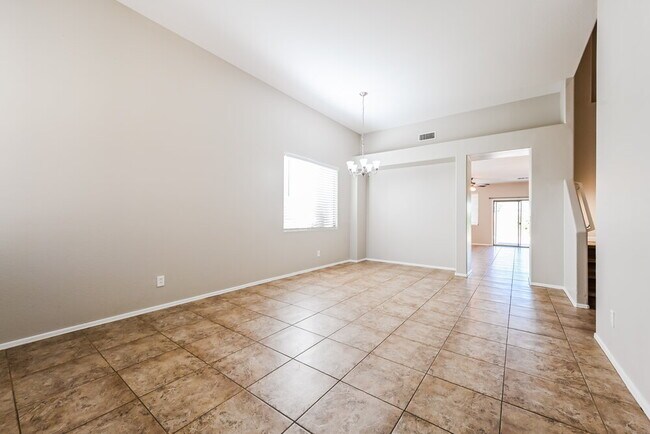 Foto del edificio - 43240 N Whisper Ln