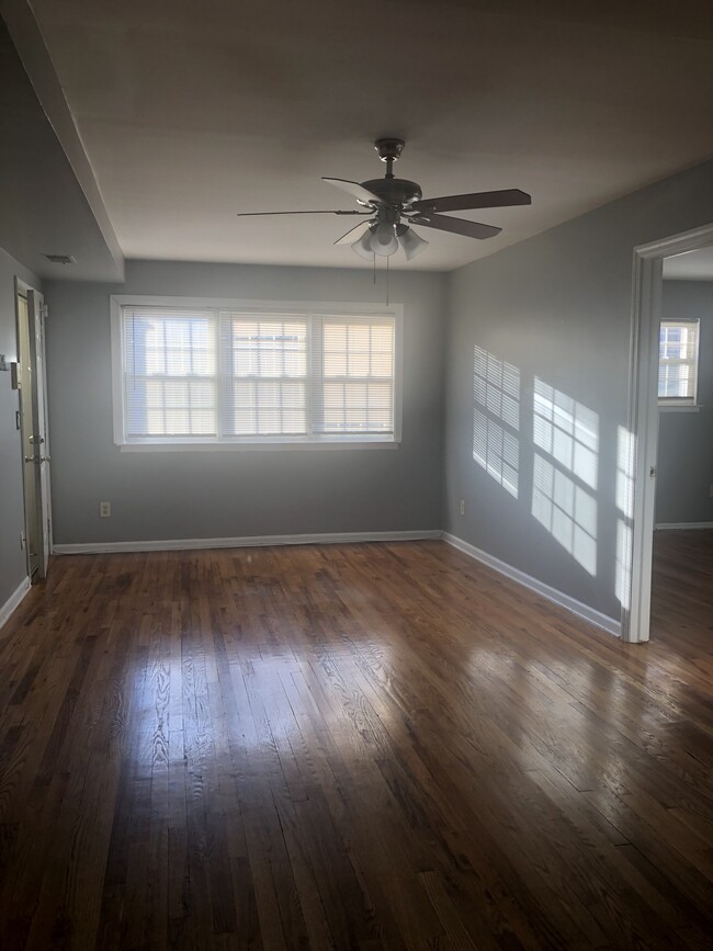 Living Room - 362 College Dr