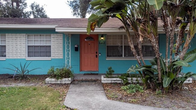 Building Photo - 640 Roberta Ave