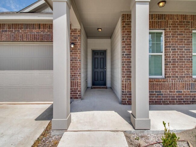 Building Photo - 421 Indian Creek