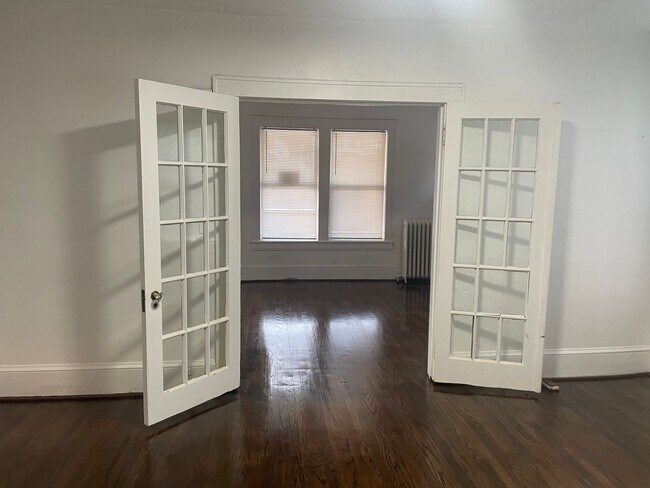 Foto del edificio - 3 bedroom 1.5 bath House for rent