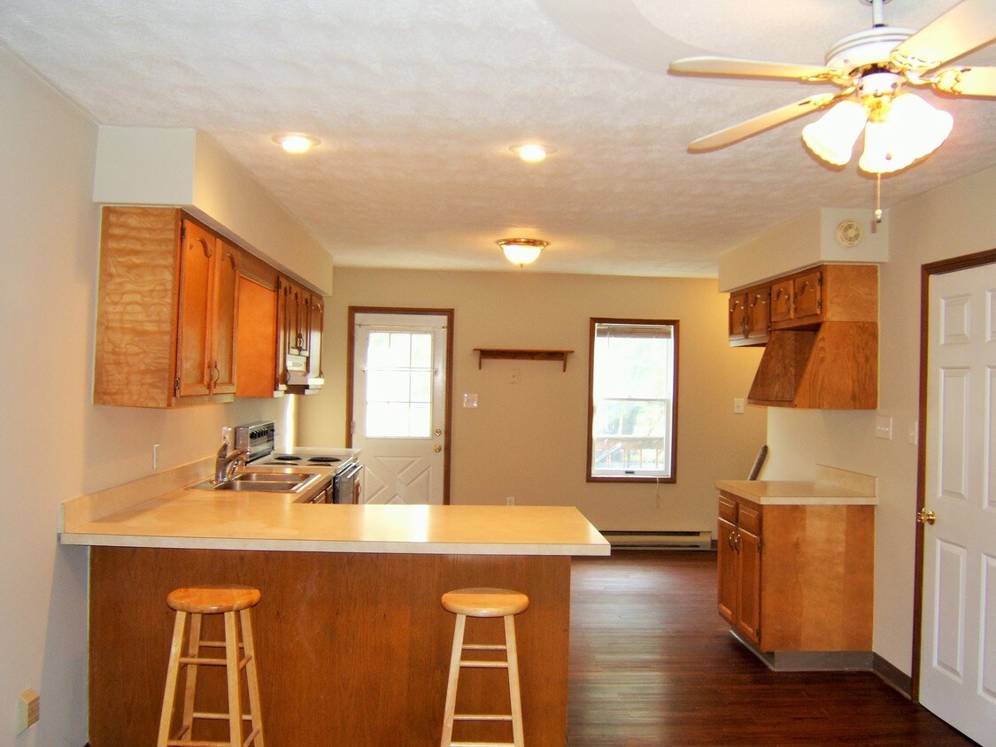 592 Nanticoke St, WilkesBarre, PA 18706 Townhome Rentals in Wilkes