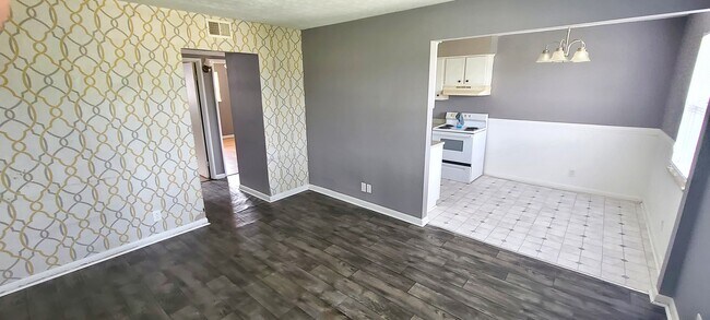 Building Photo - 1519 Steadmantown Ln