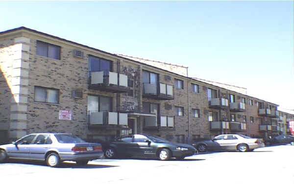 Foto del edificio - 5117 N East River Rd