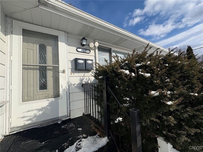 Foto del edificio - 519 Sunflower Dr