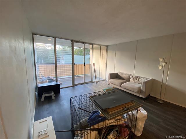 Building Photo - 9555 Waikalani Dr