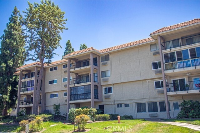 Building Photo - 3241 San Amadeo