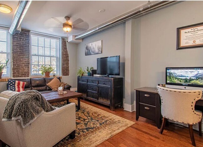 Foto del edificio - Knoxville 37917 - 1 bedroom 1 bath condo -...