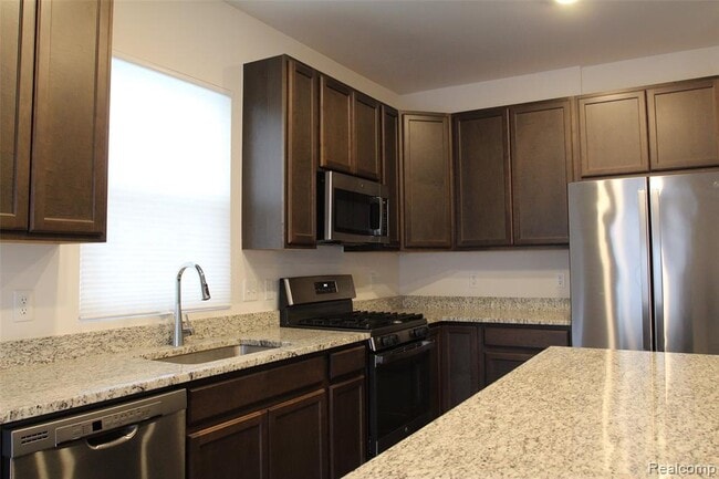 Foto del edificio - 8270 Carston Ln