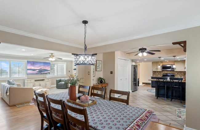 Foto del edificio - 935 S 1500 E St