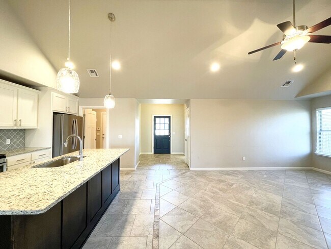 Foto del edificio - ASK ABOUT OUR VALENTINES DAY MOVE-IN SPECI...