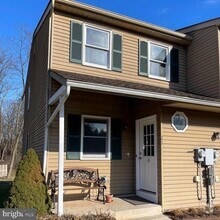 Building Photo - 21 Winard Cir