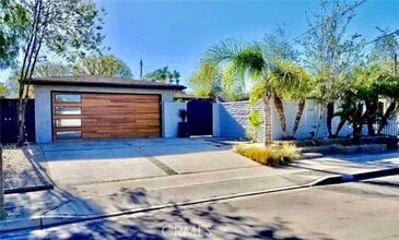 Building Photo - 273 Cecil Pl