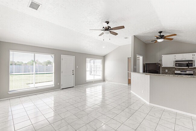 Foto del edificio - 2519 Ironclad Dr