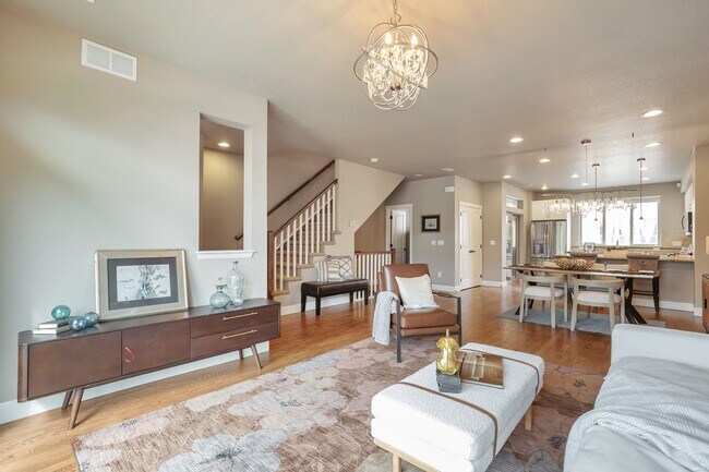 Foto del edificio - 15592 W Wesley Ave