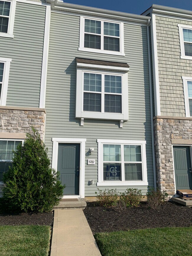 Foto del edificio - 5787 Passage Creek Dr