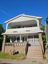 Building Photo - 1111 E 114th St