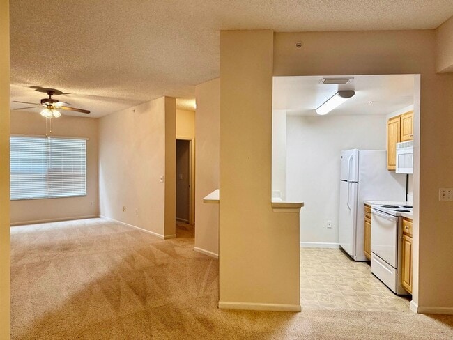 Foto del edificio - 4035 Grande Vista Blvd