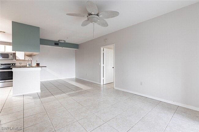 Building Photo - 6490 Aragon Way