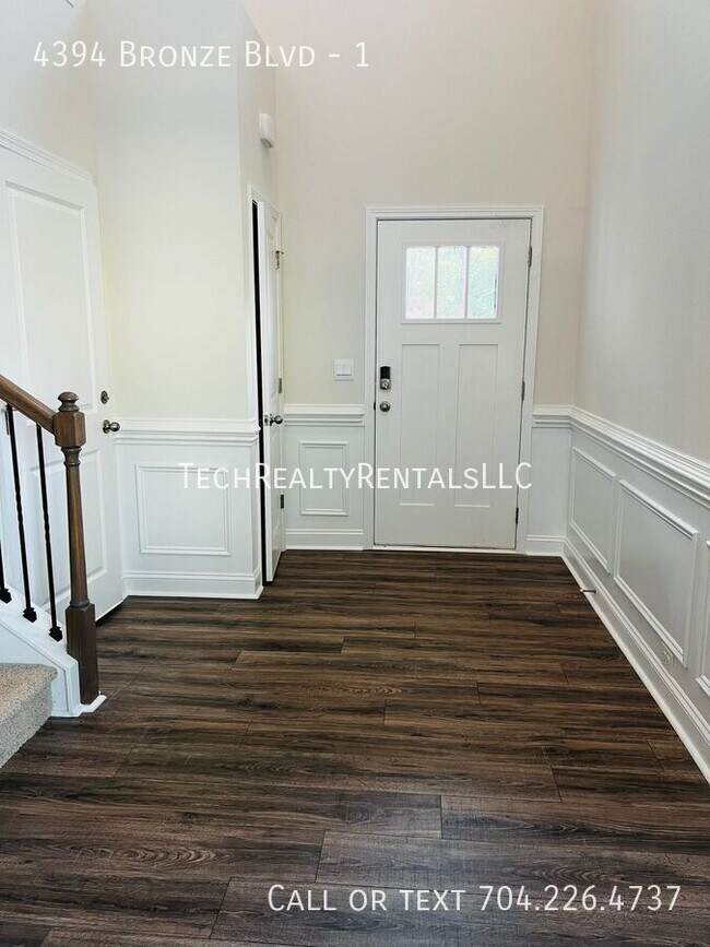Foto del edificio - 4394 Bronze Blvd