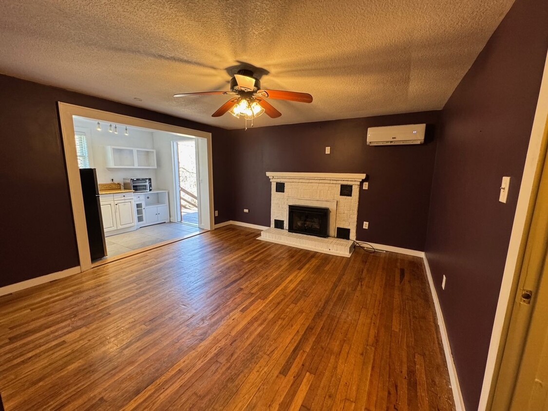 Primary Photo - East AVL - Studio Apartment, Large Deck, W...