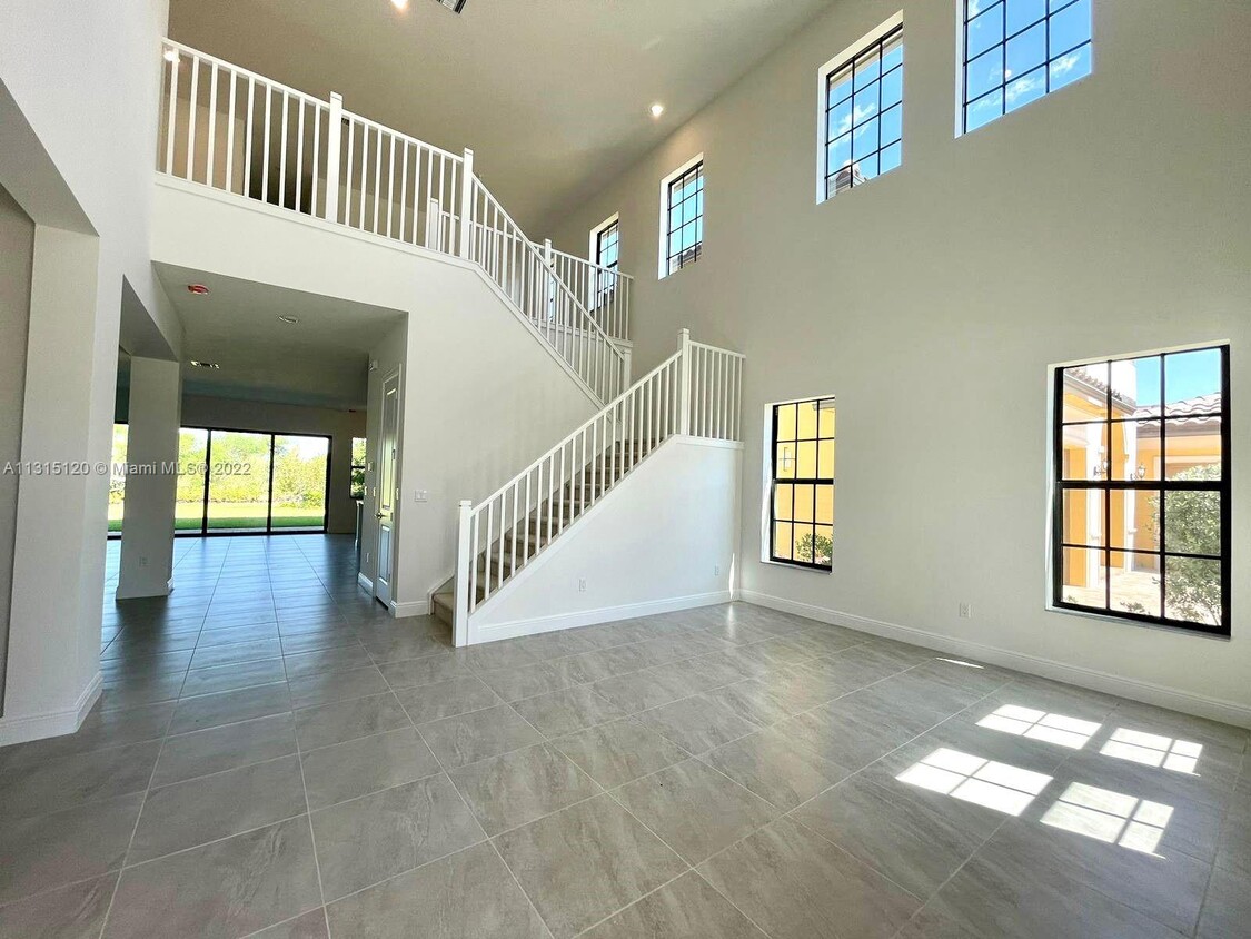 Foto principal - 12535 Parkland Bay Trl