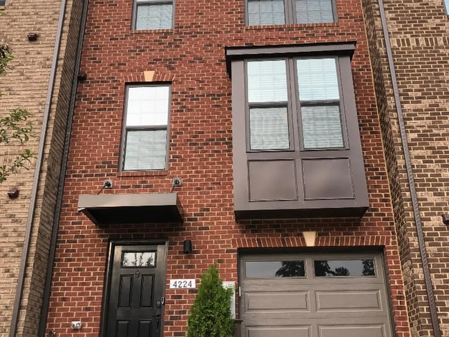 Building Photo - 4224 Skyview